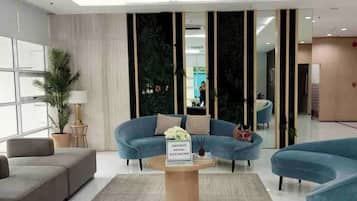 Condo, 2 Bedrooms, Balcony, City View | Living area