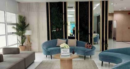 The Loop Tower Downtown City Centre Comfy 2bR