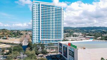 Condo, 2 Bedrooms, Balcony, City View | Exterior