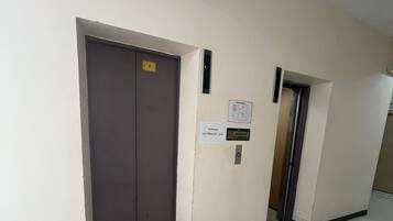 Shared Dormitory, 1 Bedroom, Pool View | Interior