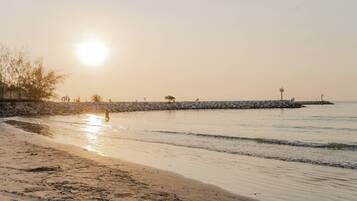 House, 2 Bedrooms, City View | Beach