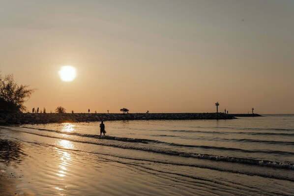 บ้านพัก, 2 ห้องนอน, วิวเมือง | ชายหาด