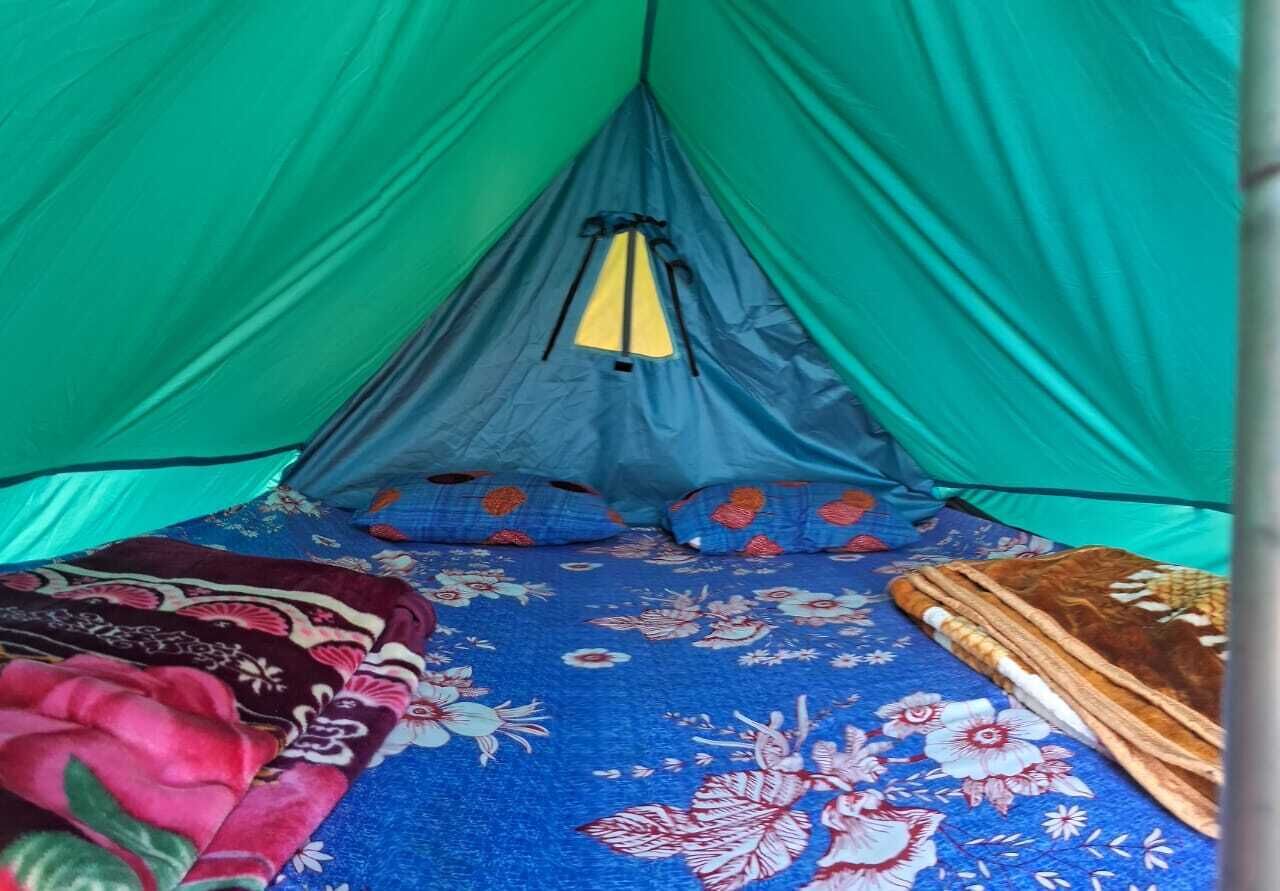 帐篷房 | 折叠床/加床（额外收费）、免费 WiFi、床单