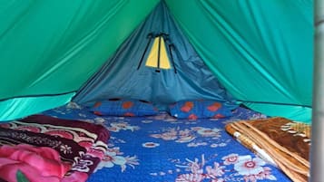 Tent | Rollaway beds, free WiFi, bed sheets