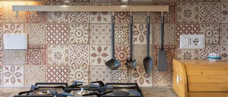 Appartement | Cuisine privée | Four à micro-ondes, lave-vaisselle, cafétiÚre à espresso