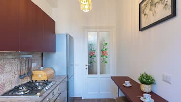 Apartment | Private kitchen | Microwave, dishwasher, espresso maker, electric kettle