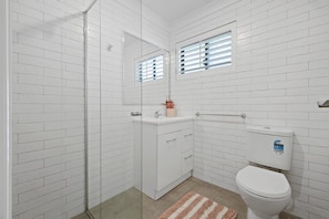 Townhome, 2 Bedrooms, Balcony | Bathroom | Soap, shampoo, toilet paper