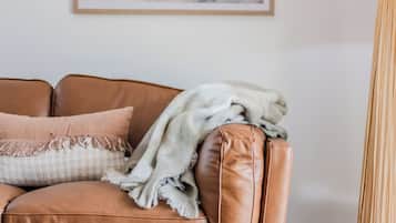 Townhome, 2 Bedrooms, Balcony | Living area