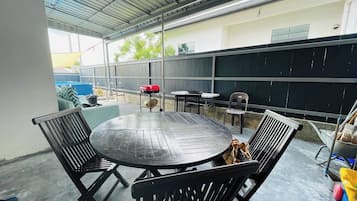 Maison, 4 chambres, piscine privée | Restauration extérieure