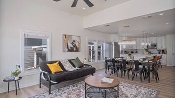 Televisión y oficina