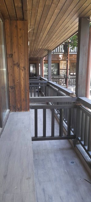 تفاصيل الفندق من الخارج