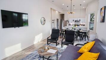 Televisión y oficina