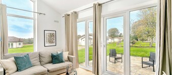 Bright & Modern 2BED Holiday Chalet nr Sidmouth