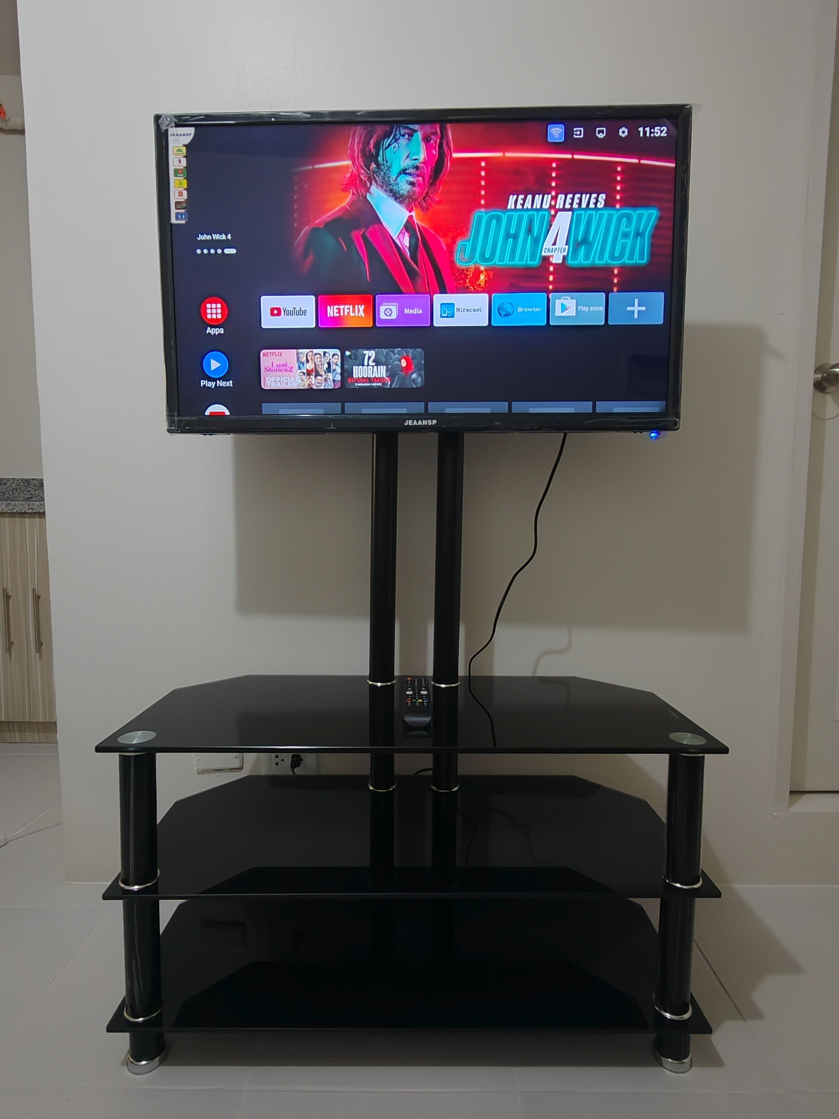 Room, 2 Bedrooms, Accessible, Smoking | Room amenity