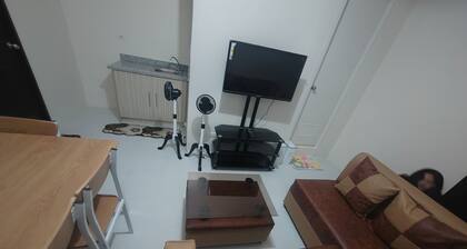 Room-mountain City Condo Room for Rent i