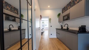 Apartment 6, Sleeps 3 | 전용 주방