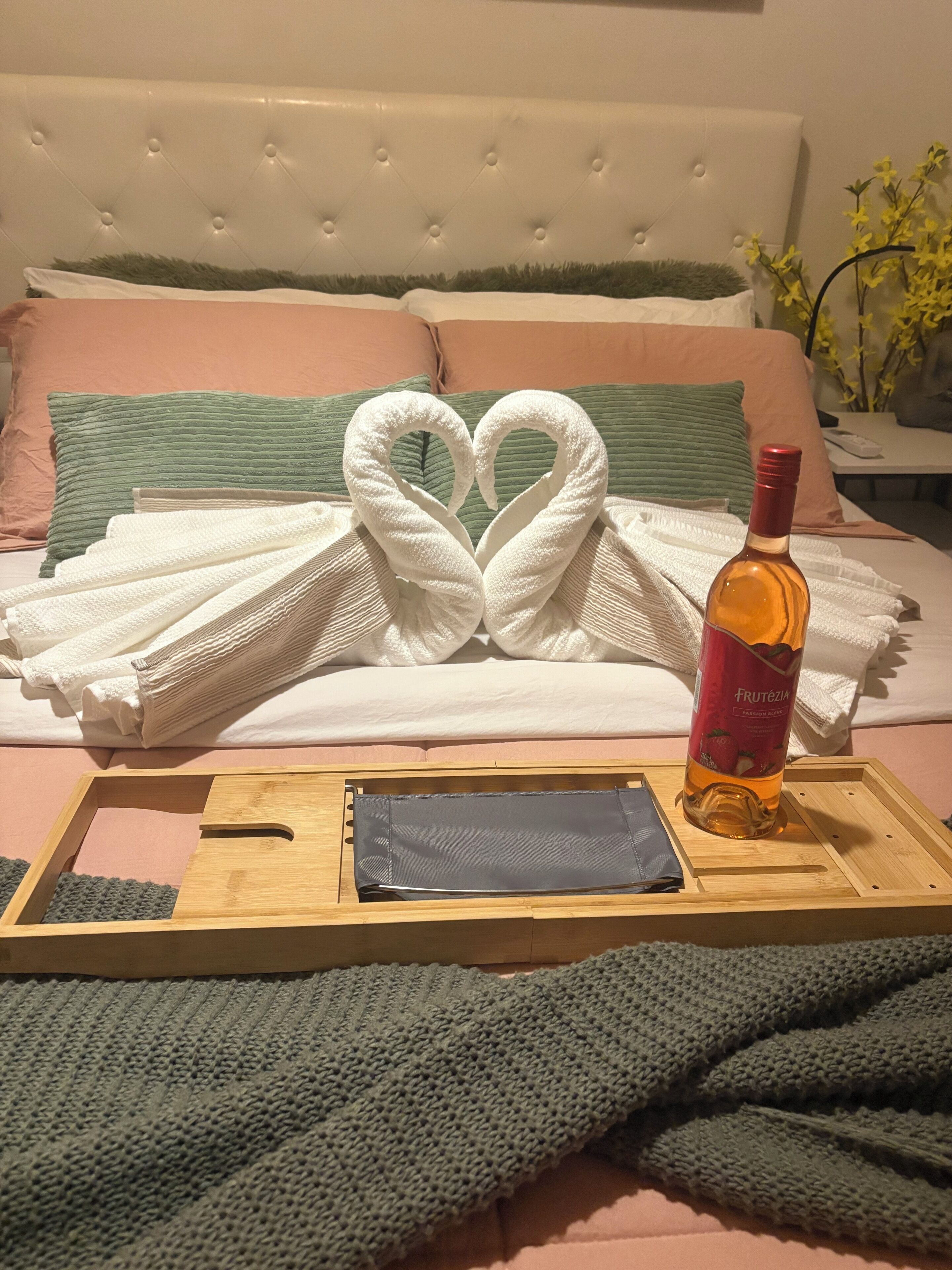 2 bedrooms, free WiFi, bed sheets