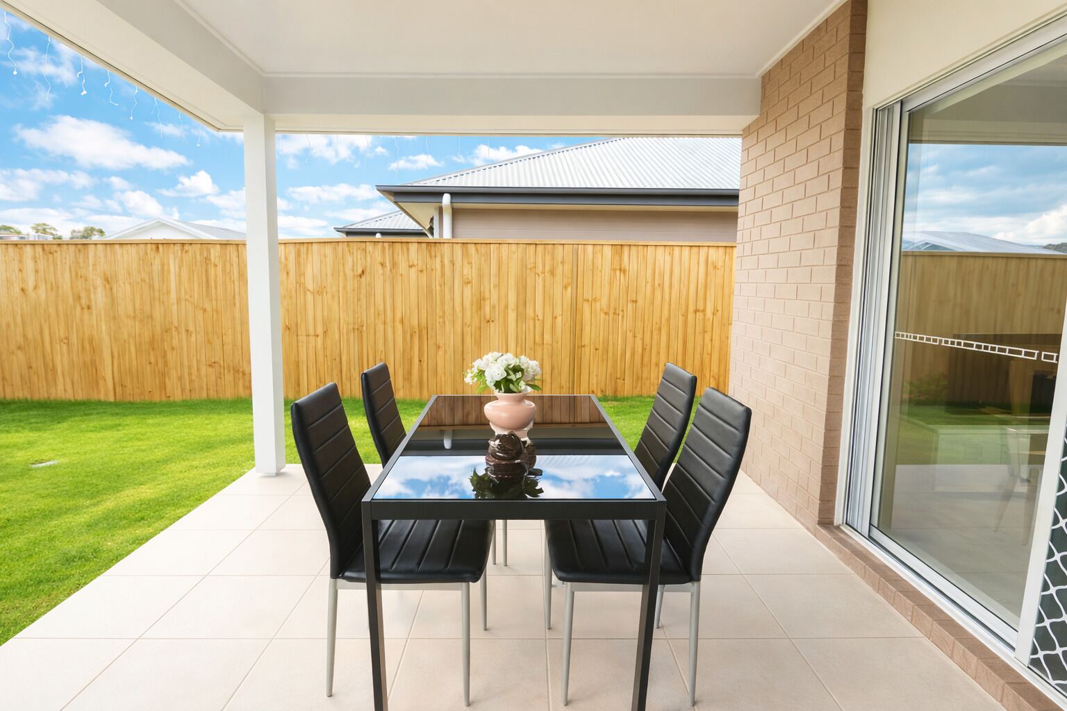 تناول الطعام بالخارج