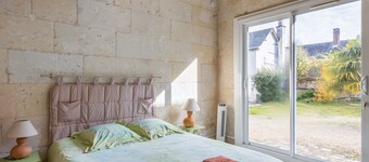 Holiday Home 'Le Petit Montparnasse - Montrichard' with Shared Garden and Wi-Fi