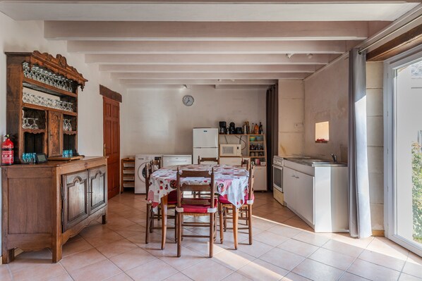 تناول الطعام