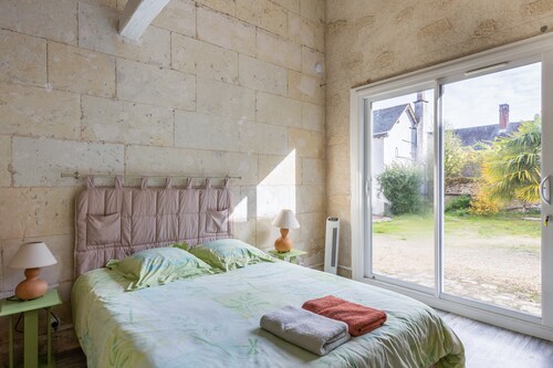 Maison de Vacances 'Le Petit Montparnasse - Montrichard' avec Jardin Partagé et Wi-Fi