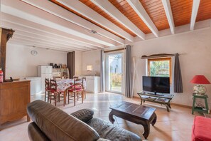 Televisio, pöytätennispöytä