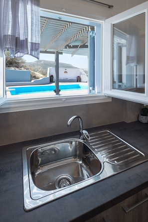 Maison, accessible aux personnes à mobilité réduite, fumeurs | 4 chambres