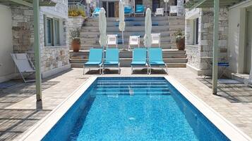 House | 18 bilik tidur