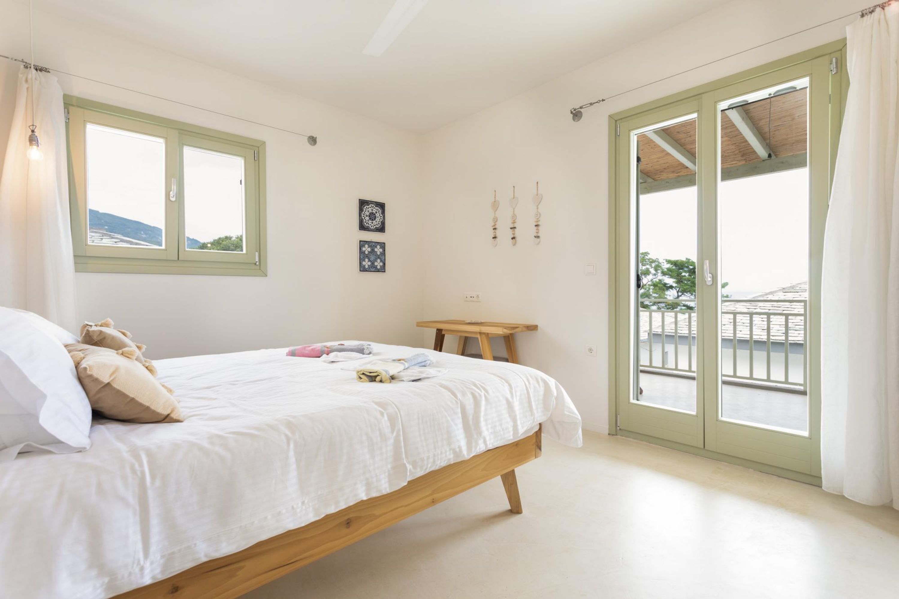 House | 18 bedrooms