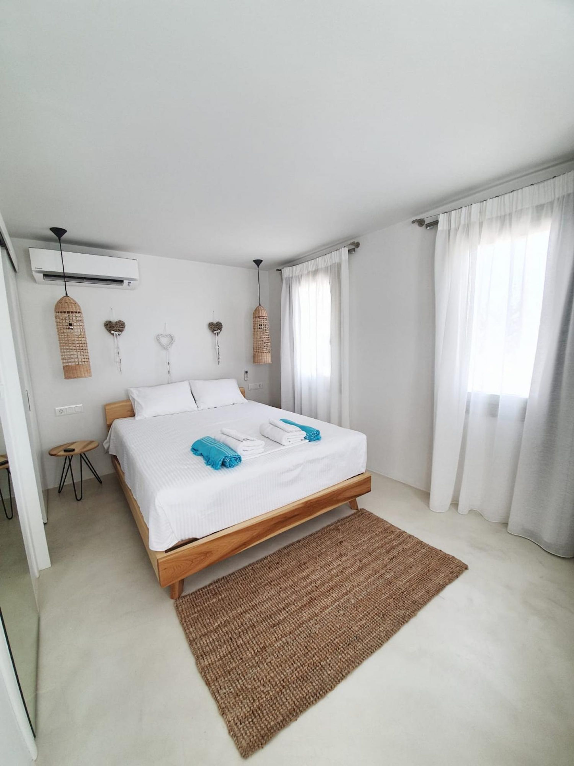 House | 18 bedrooms
