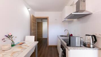 ์ ์ฉ ์ฃผ๋ฐฉ