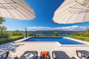 家庭独立别墅, 多间卧室 (Seaview Pool House Mytilus) | 泳池