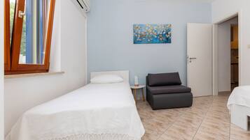 4 Schlafzimmer, Bügeleisen/Bügelbrett, kostenloses WLAN, Bettwäsche