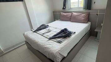 In-room safe, laptop workspace, free WiFi