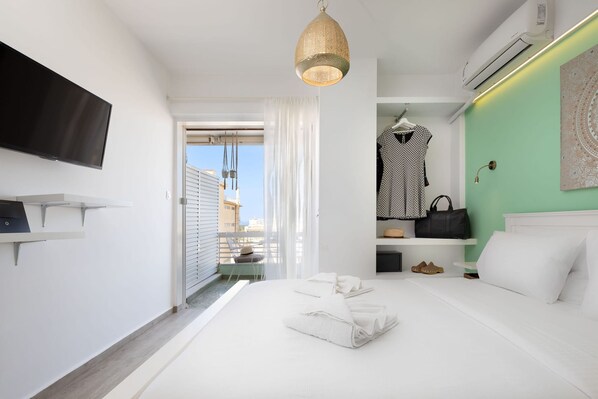 16 bedrooms - Blupine Residences Vouliagmeni (Vari-Voula-Vouliagmeni)