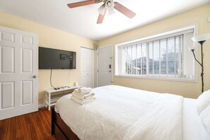2 bedrooms, WiFi, bed sheets