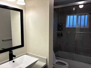 Een douche, een haardroger