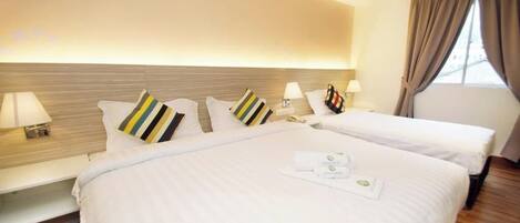 Desk, laptop workspace, free WiFi