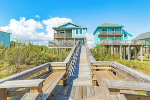 Exterior - Blue Waves - Beachside Calm, Gulf Views for Miles (Freeport)
