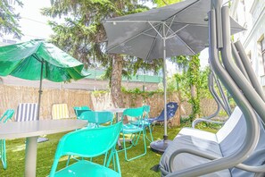 Garden - Lovely 4BR Apt with Garden near Danube (Vienna)