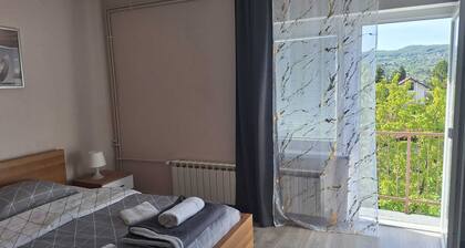 Apt4Rest - Central Urban Oasis + Free Parking, Great Location