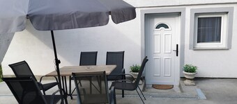 Apt4Rest - Central Urban Oasis + Free Parking, Great Location