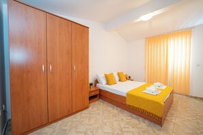 2 bedrooms, free WiFi, bed sheets