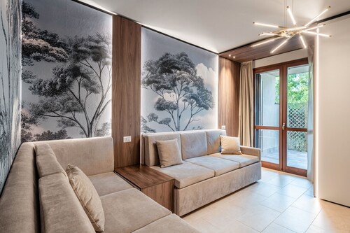 Appartement 'Villa Preziosa à Tirrenia' avec Terrasse Privée, Wi-Fi et Climatisation