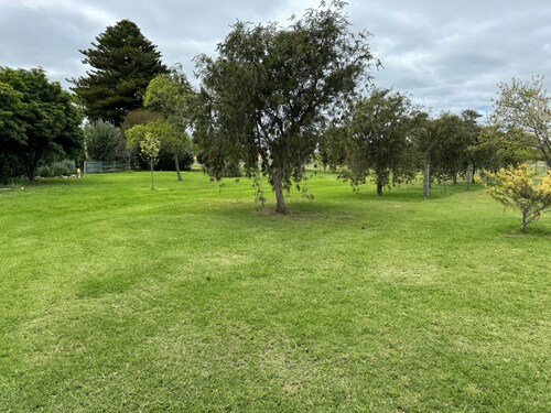 Poona Farm Estate - Caravan & Camping