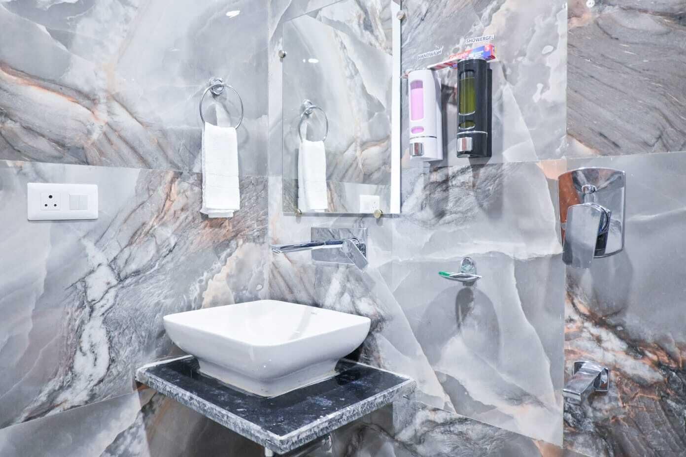 华丽双人房, 城市景观 | 浴室