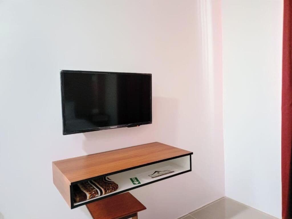 Soundproofing, free WiFi