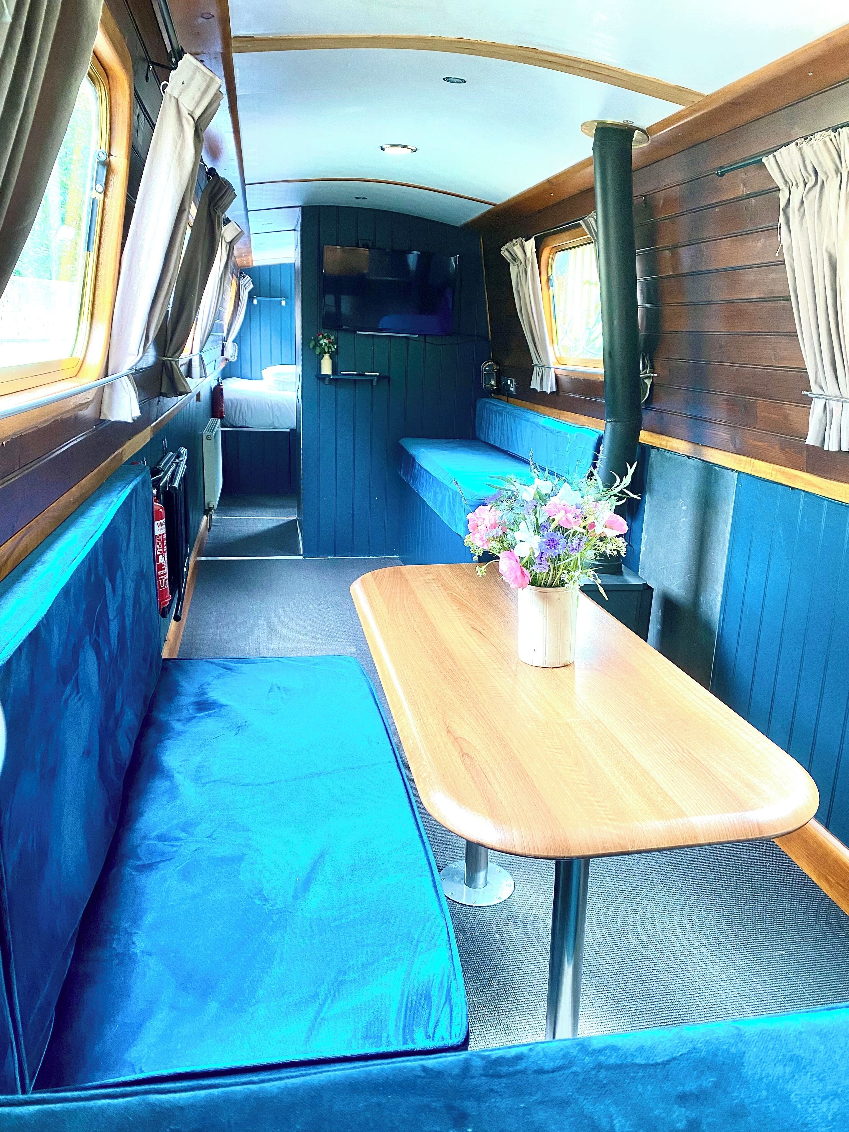 2 多间卧室、免费 WiFi、床单