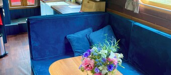 Pretty Narrowboat moored in Private Garden, (sleeps 4), Hanwell, West London.