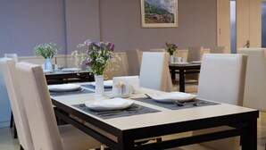 Ảnh chưa phân loại, 5 trong số 17 ảnh, nút